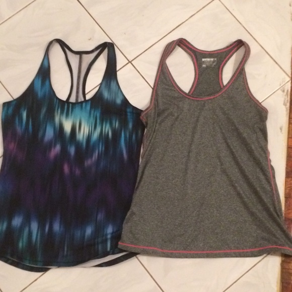 Old Navy Tops - Workout Tank Bundle: medium